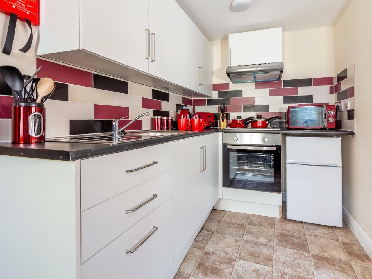 Northfield Street, Worcester City Centre - Guest Homes Exteriér fotografie